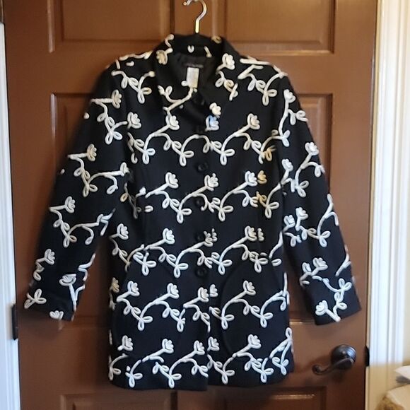 Focus by Shani- Wool/ Rayon, Blk/ Ivory jkt. Lined. Size M. Embroidery - Picture 1 of 9
